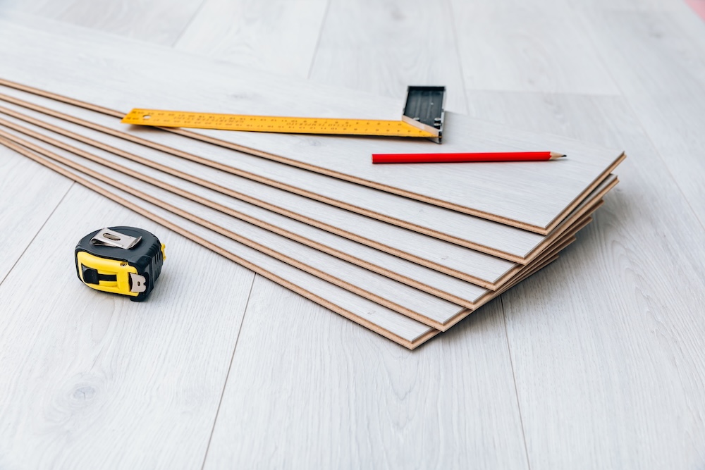 montaż nowych paneli 